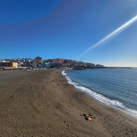 In Near Playa De Melenara * Тельде