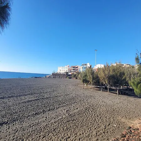 In Near Playa De Melenara Дом отдыха *
